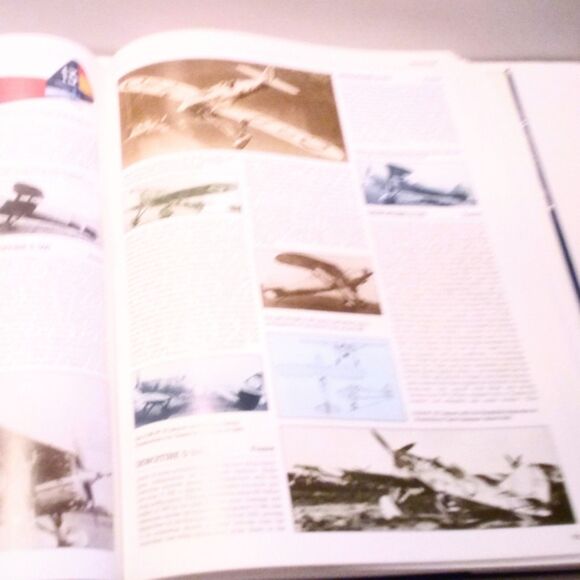 The Complete Book of Fighters An Illustrated Encyclopedia of Fighter Aircraft - Picture 5 of 5